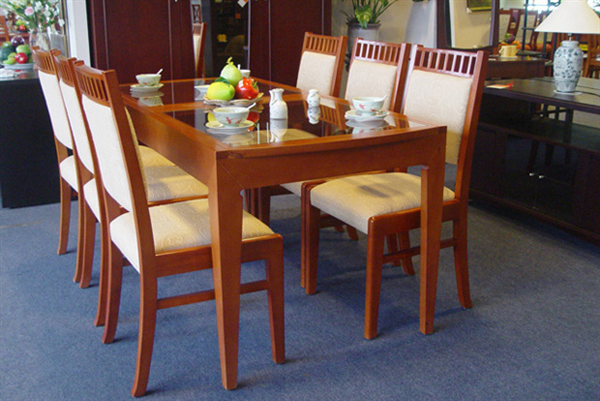 Lựa chọn vải bọc cho bàn ghế ăn gia đình với tiêu chuẩn nào?